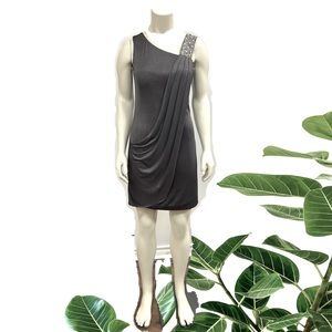 JS BOUTIQUE PARTY DRESS IN SILVER AND BEADED SHOULDER MINI INSIZE 4